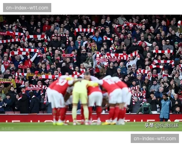 争冠格局微妙变化：阿森纳重回榜首但中场隐患令人担忧